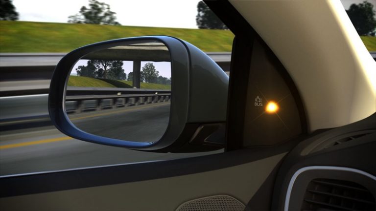 Toyota Corolla Cross Blind Spot Monitor